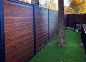 imagen de cerramiento perimetral hecho de pvc